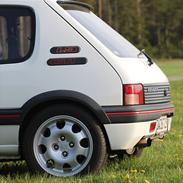 Peugeot 205 GTI