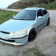 Honda civic 1,6 VTI 