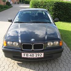 BMW 320i e36