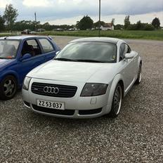 Audi TT 1.8T Quattro (1. Tip) (SOLGT)