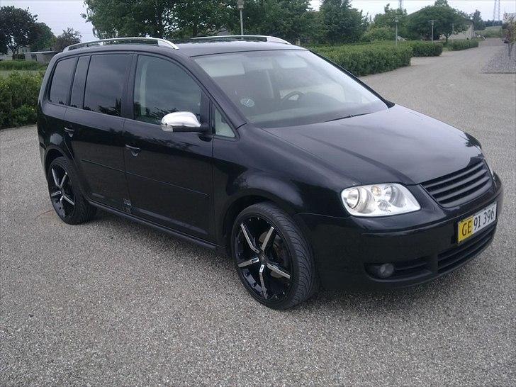 VW TOURAN 2,0 TDI DSG (solgt) billede 2