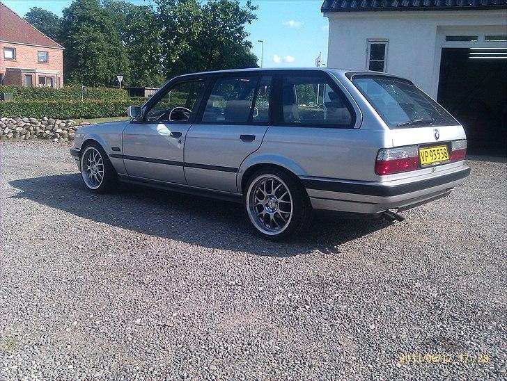 BMW e30 324td touring SOLGT billede 2