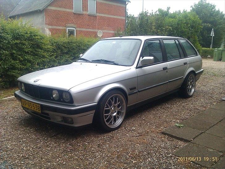 BMW e30 324td touring SOLGT billede 3