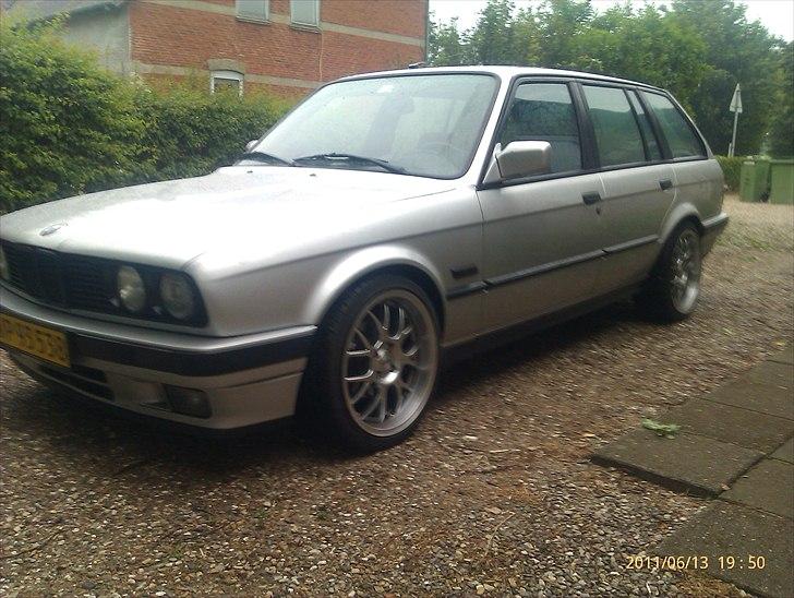 BMW e30 324td touring SOLGT billede 5