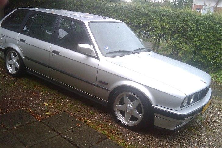 BMW e30 324td touring SOLGT billede 6