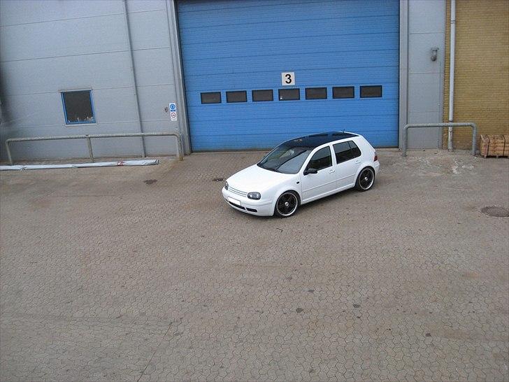 VW golf 4 - efter omlakering billede 7