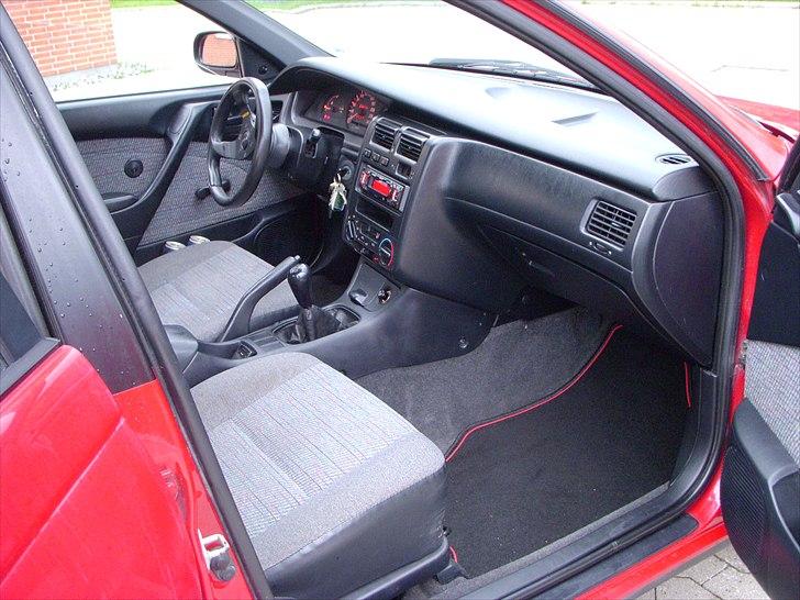 Toyota Carina E 1,6 Sli T19 billede 11