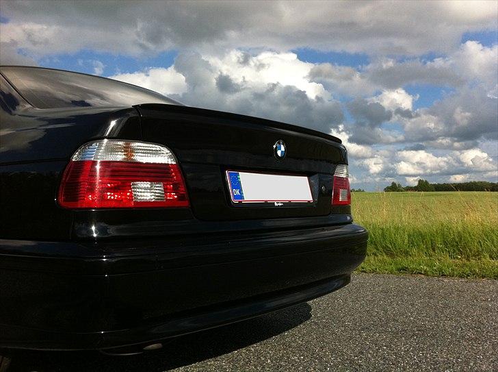 BMW E39 523i Steptronic - Hella Facelift 2000 lygter og M5 hækspoiler/læbe billede 11