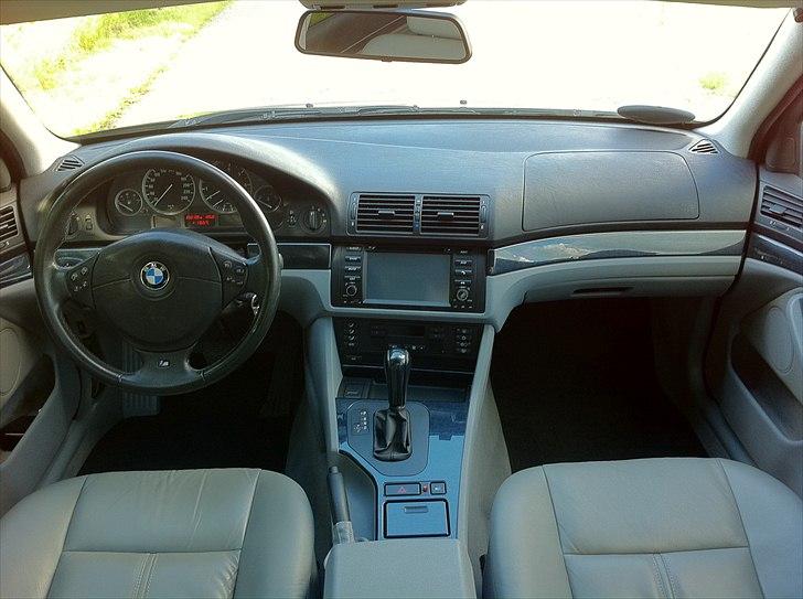 BMW E39 523i Steptronic - Integreret navigation + Steptronic automatgear + M5 læderrat med fartpilot billede 14
