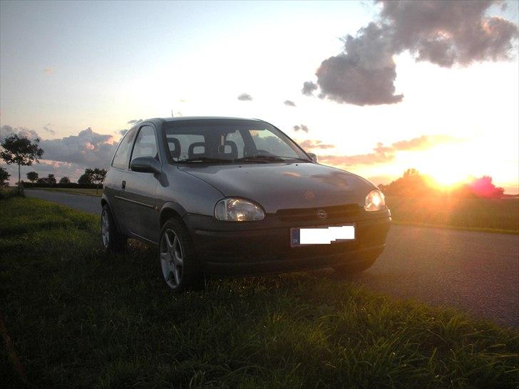 Opel corsa  b 1,4 i - nz  billede 3