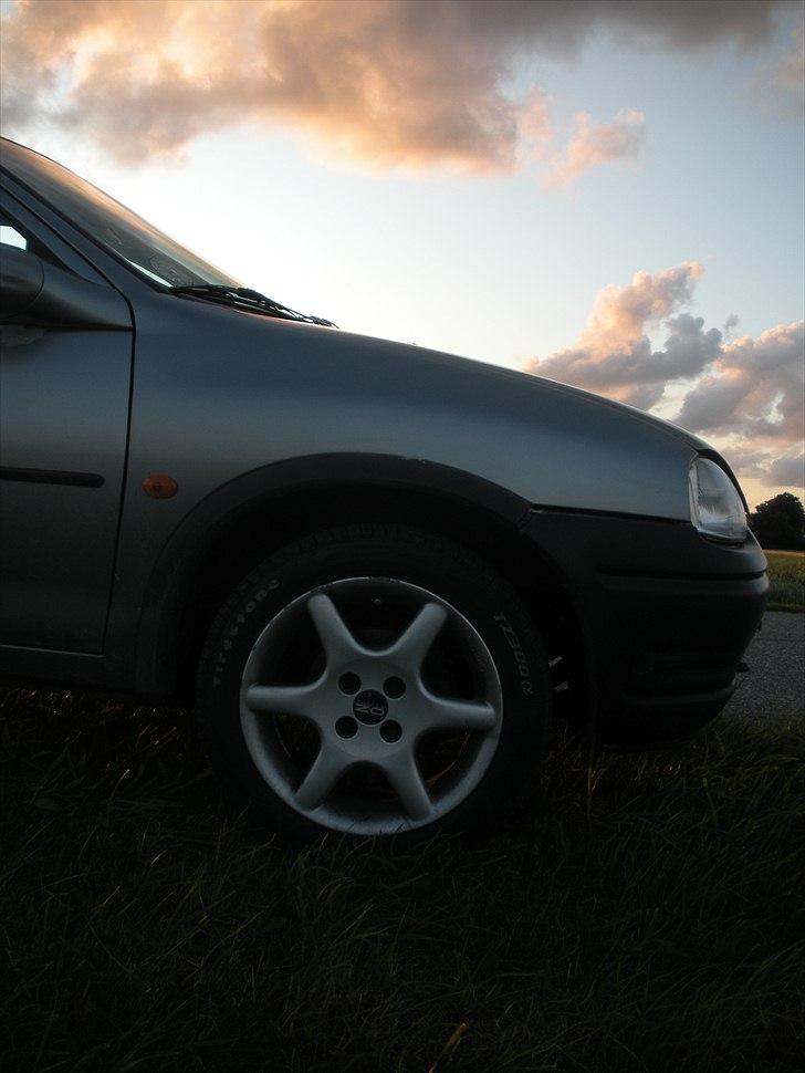 Opel corsa  b 1,4 i - nz  billede 1