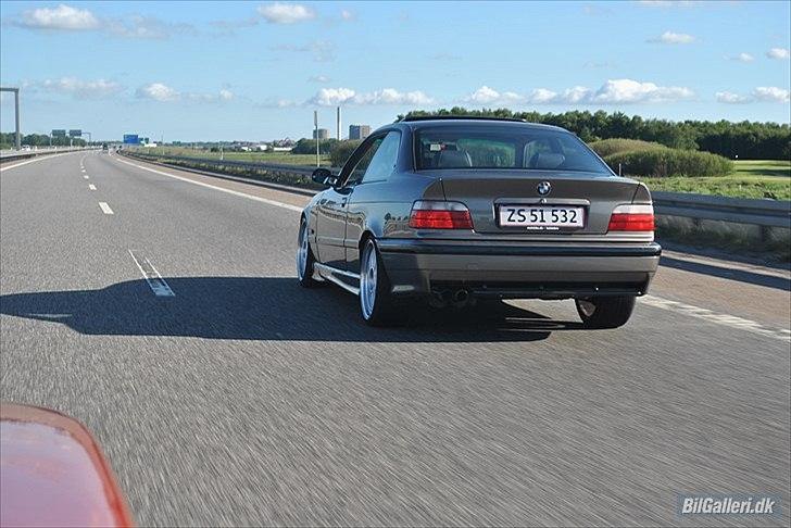 BMW E36 325i coupè solgt billede 2