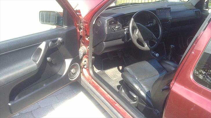 VW 2.0 16v GTI solgt billede 6