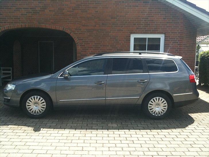 VW Passat Variant *SOLGT* - Så blev ruderne lidt mørkere :) billede 1