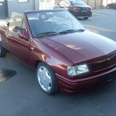 Opel Corsa Cabriolet 