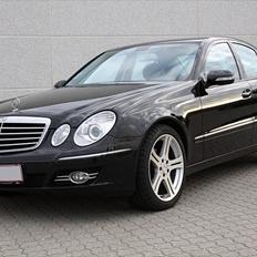 Mercedes Benz W211 E 220 CDi Aut. Avantgarde
