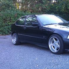 BMW e36 316i compact solgt