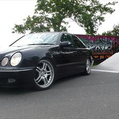 Mercedes Benz E 220 CDI aut.