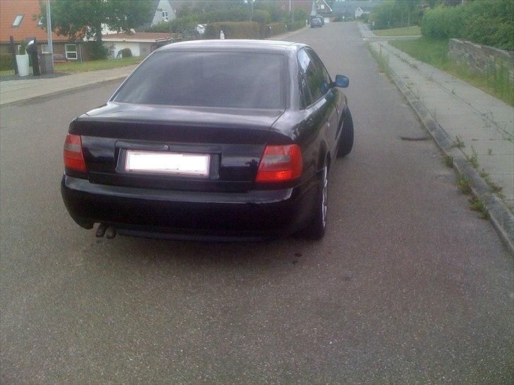 Audi a4 ( SOLGT ) billede 4