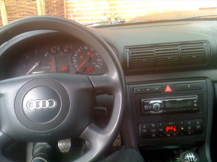 Audi a4 ( SOLGT ) billede 14