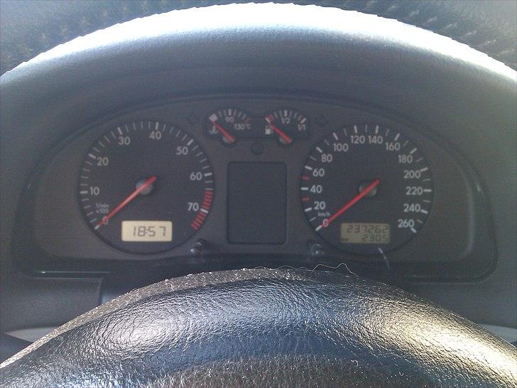 VW Passat 1.8 20v SOLGT billede 8