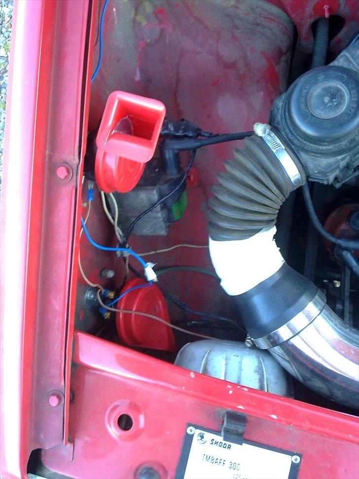 Skoda farvorit 136 f total skadet billede 15