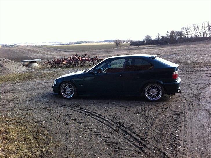 BMW e36 316 Compact - min bil billede 1