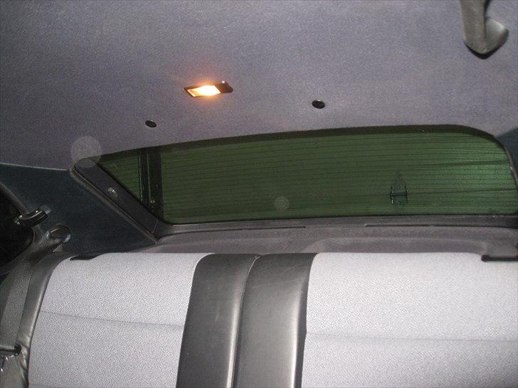 BMW e36 316 Compact - efter den blev lavet sort  
sprit ny himmel! billede 10