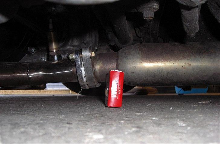 Honda Crx Lowrider. - Den står på 15" tønner.
Det var lige voldsomt nok :) billede 12