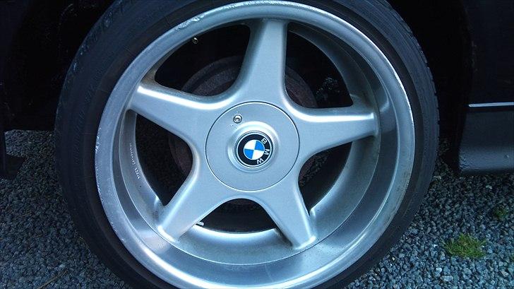 BMW e36 316i compact solgt billede 3