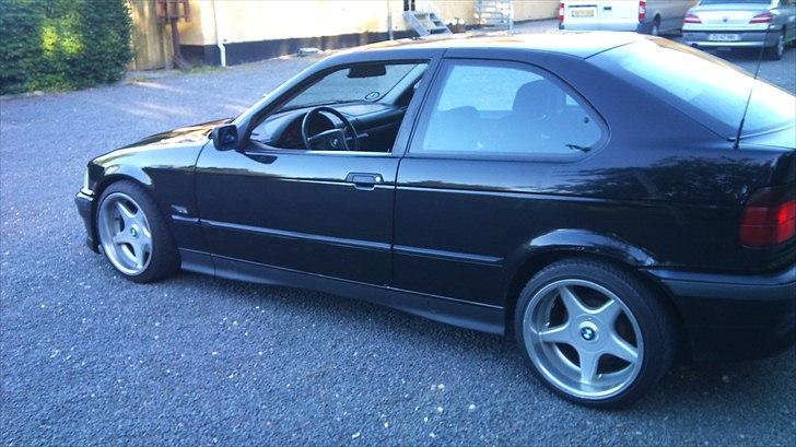BMW e36 316i compact solgt billede 6