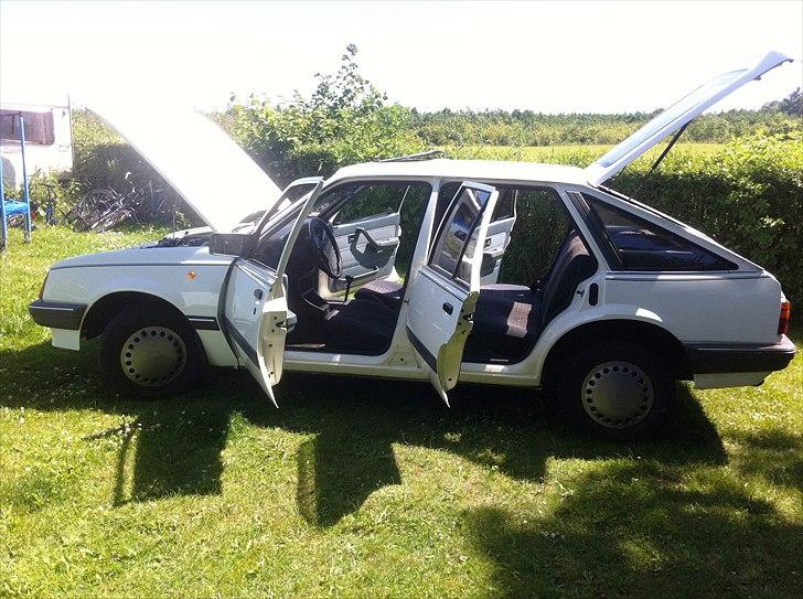 Opel Ascona C-cc 1,6 S 5 dor Solgt billede 6