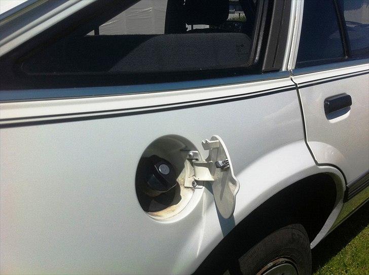 Opel Ascona C-cc 1,6 S 5 dor Solgt billede 11