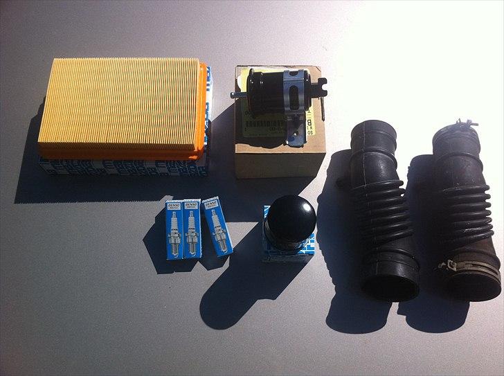 Mazda 626 GC - Så kom der lidt nye servicedele idag. Originale selvfølgelig.... :-) billede 13