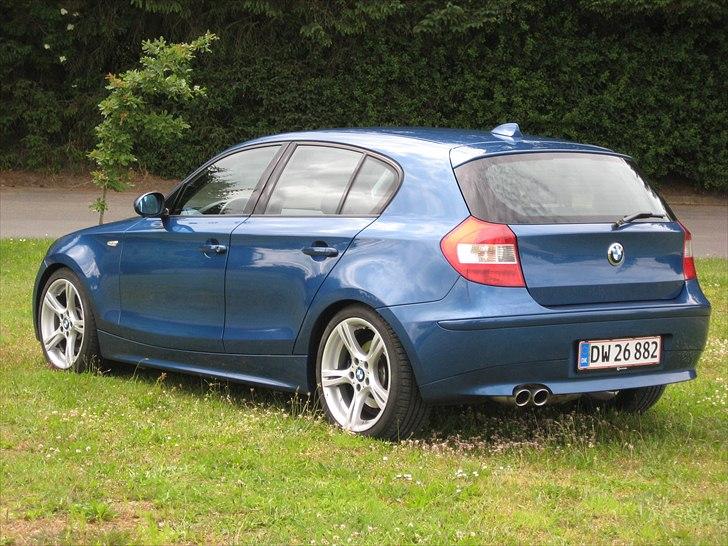 BMW 130i *SOLGT* billede 1