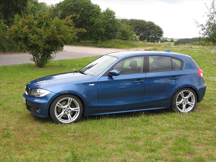 BMW 130i *SOLGT* billede 4