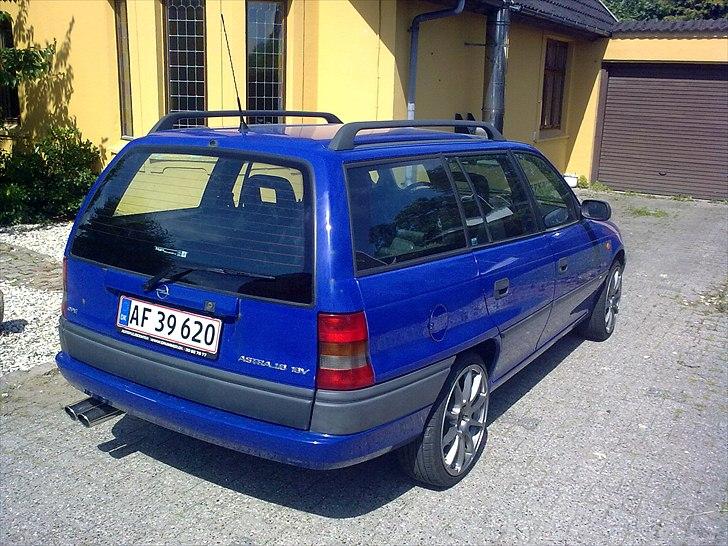 Opel Astra F Club Caravan - Sommer 2011 billede 11