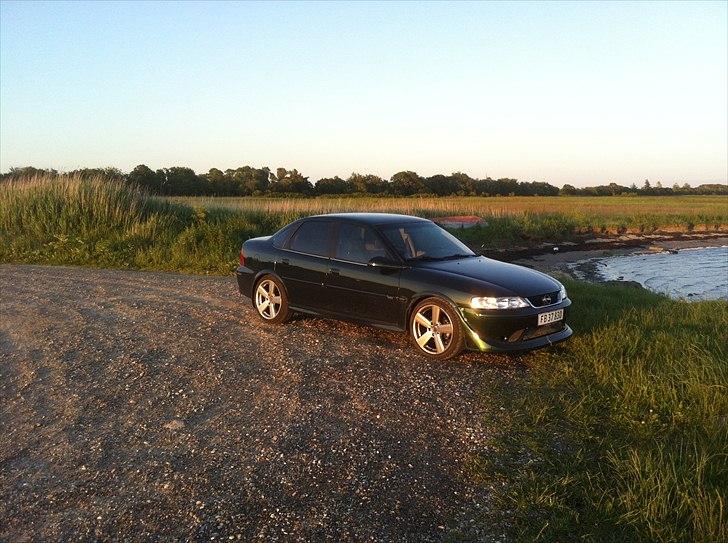 Opel Vectra B V6 2.5 billede 1