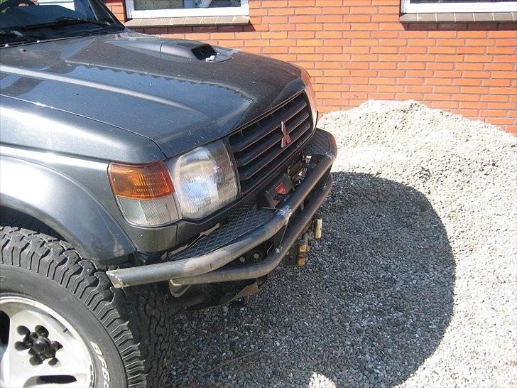 Mitsubishi Pajero GLS - Projekt Ny kofanger billede 18