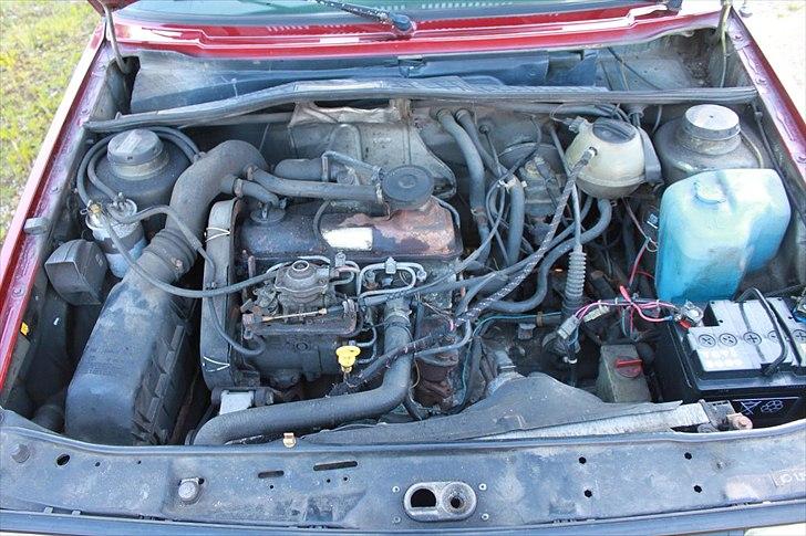 VW Jetta 1.6TD - Desværre er den ikke køn, men den fungerer billede 13