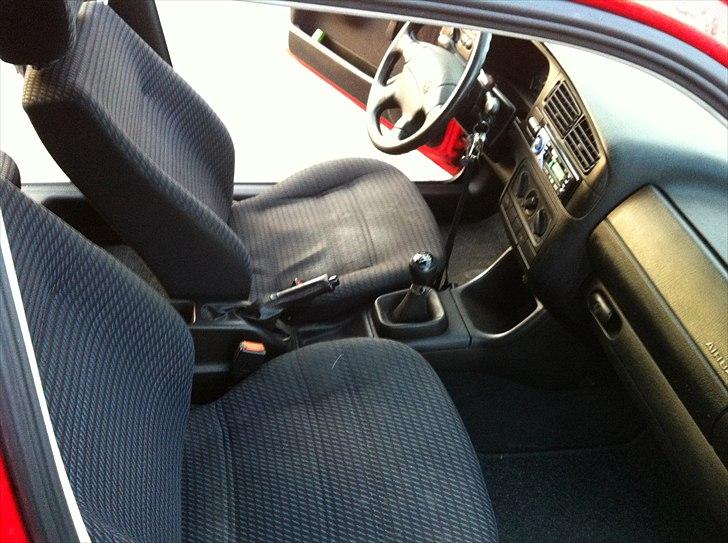 VW vento 1,8 (solgt) billede 15