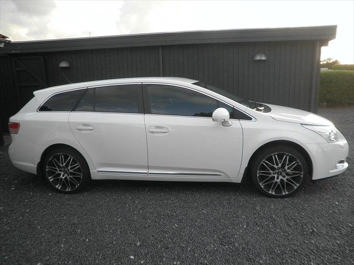 Toyota Avensis *solgt* billede 4