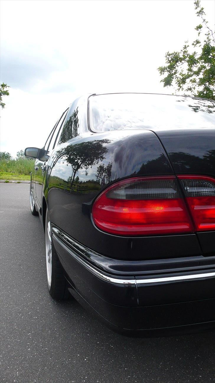 Mercedes Benz E 220 CDI aut. billede 4