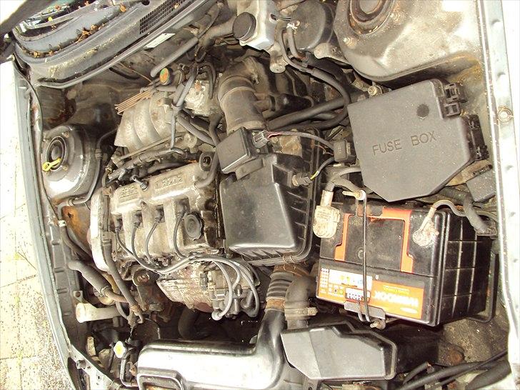 Mazda 626 1.8I Combi Coupe *SOLGT* billede 9