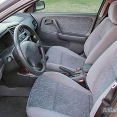 Nissan Primera P11 slx