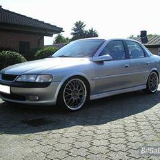 Opel Vectra B v6 cdx