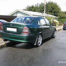 Opel vectra b 1,8 16v solgt