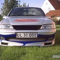 Opel Vectra (Min Gammel bil)