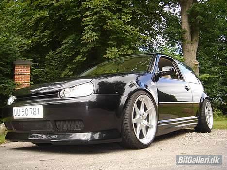 VW Golf IV  - SOLGT... - Golf IV R18 Edition... billede 1