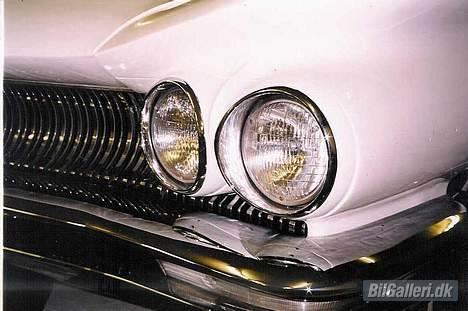 Buick Le Sabre HT 4 D billede 2